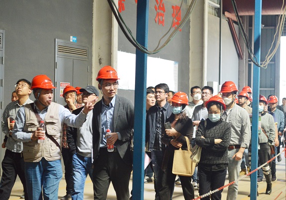 参观.jpg